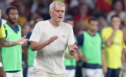 Fenerbahçe'de Jose Mourinho'dan Türk futbolu itirafı! 'Oyuncularımın yerde yatmaları gerekiyor'